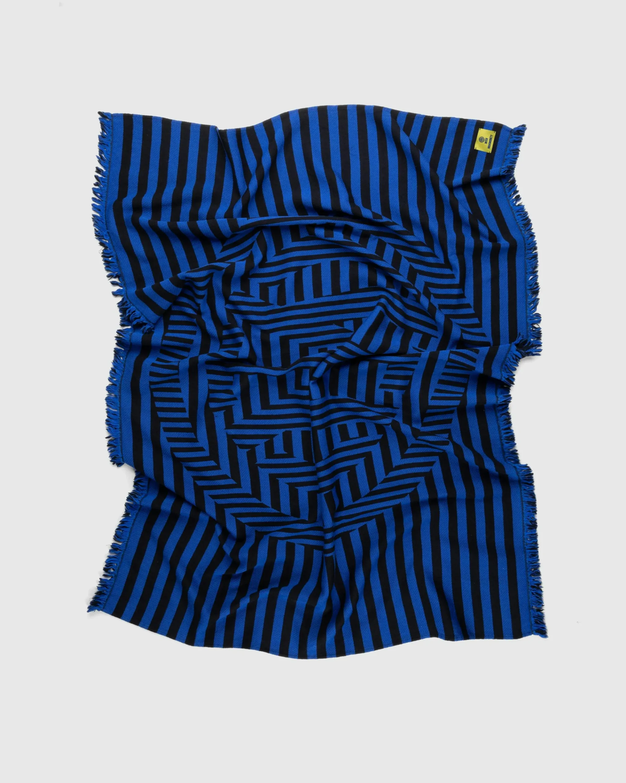 Hot Inter Blanket /Blue black
