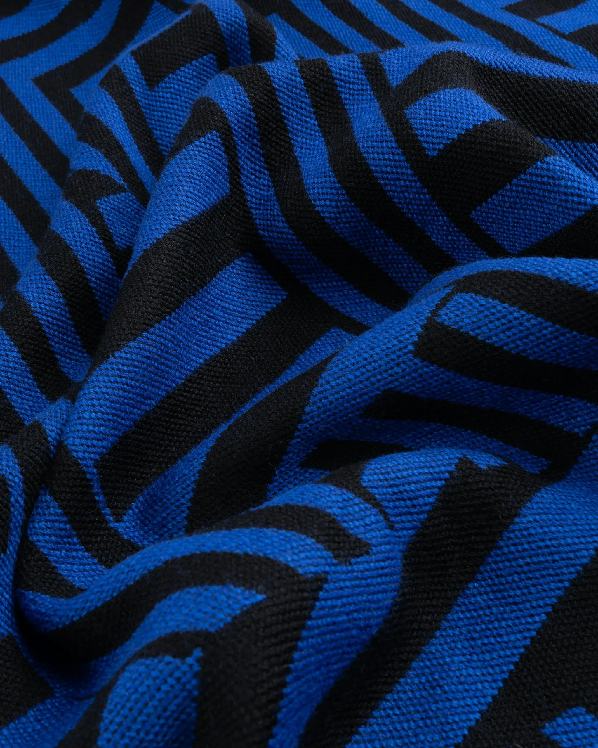 Hot Inter Blanket /Blue black