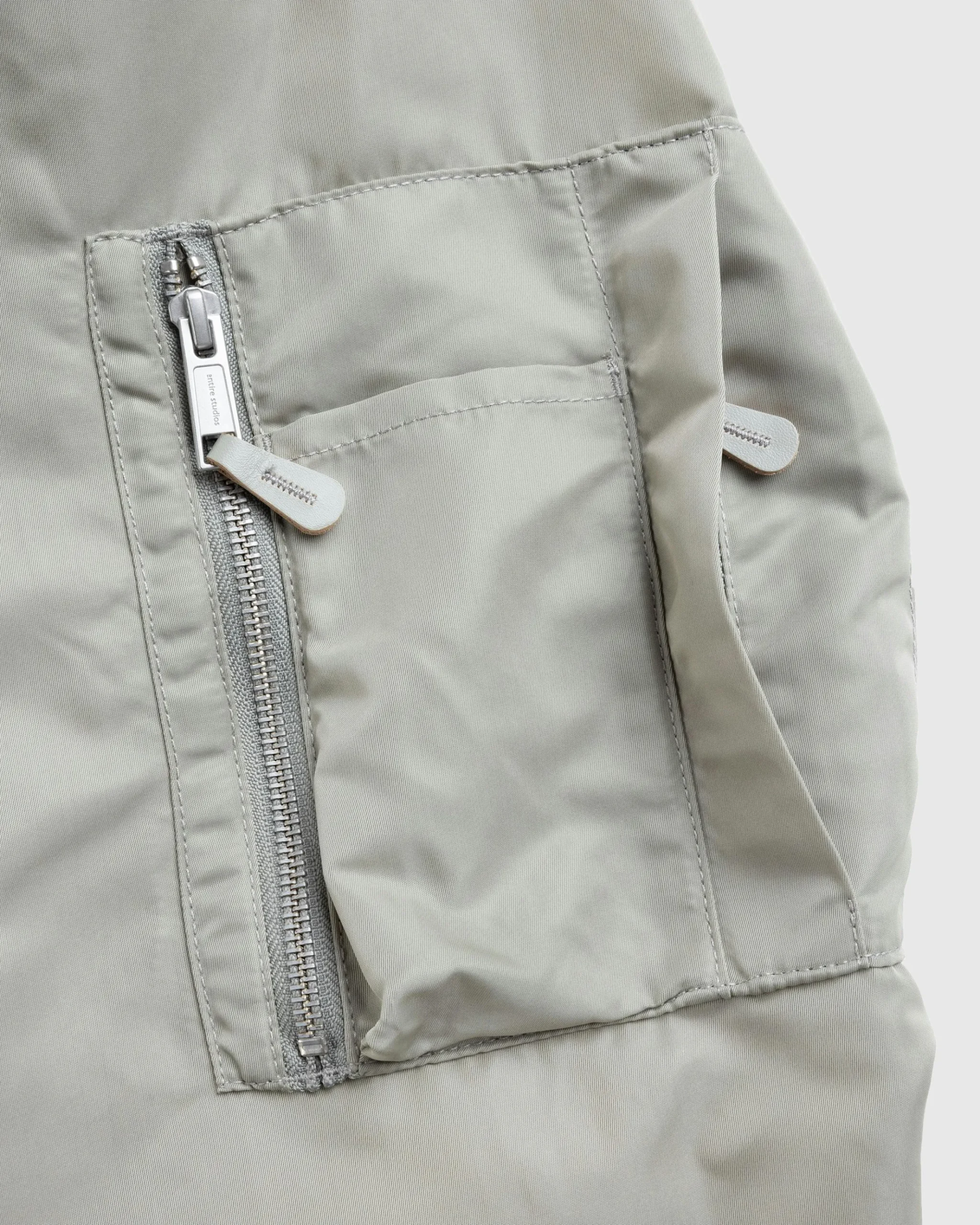Discount Entire Studios Broad Bomber grey