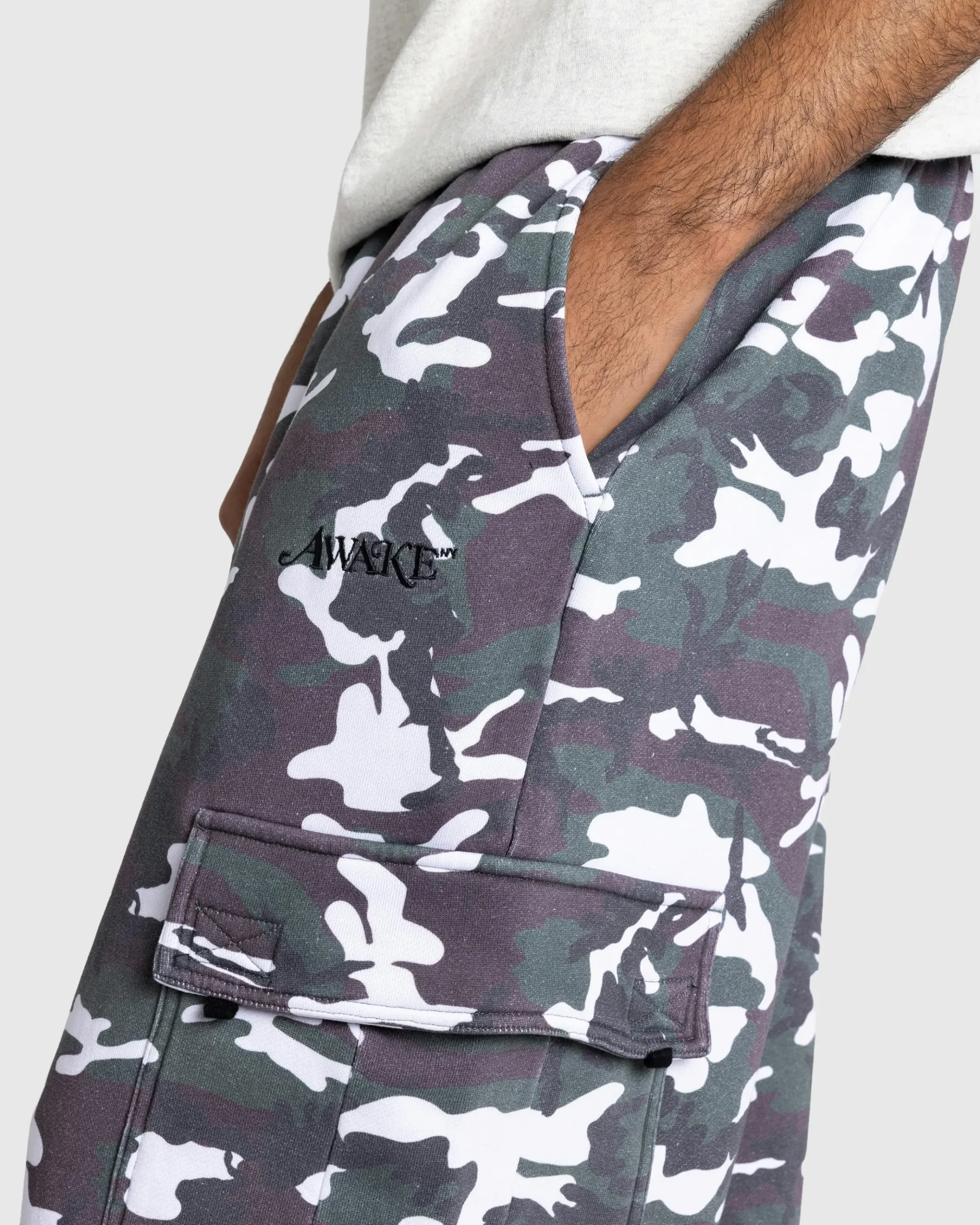 Best Awake NY Cargo Sweatpant Green Camo greencamo