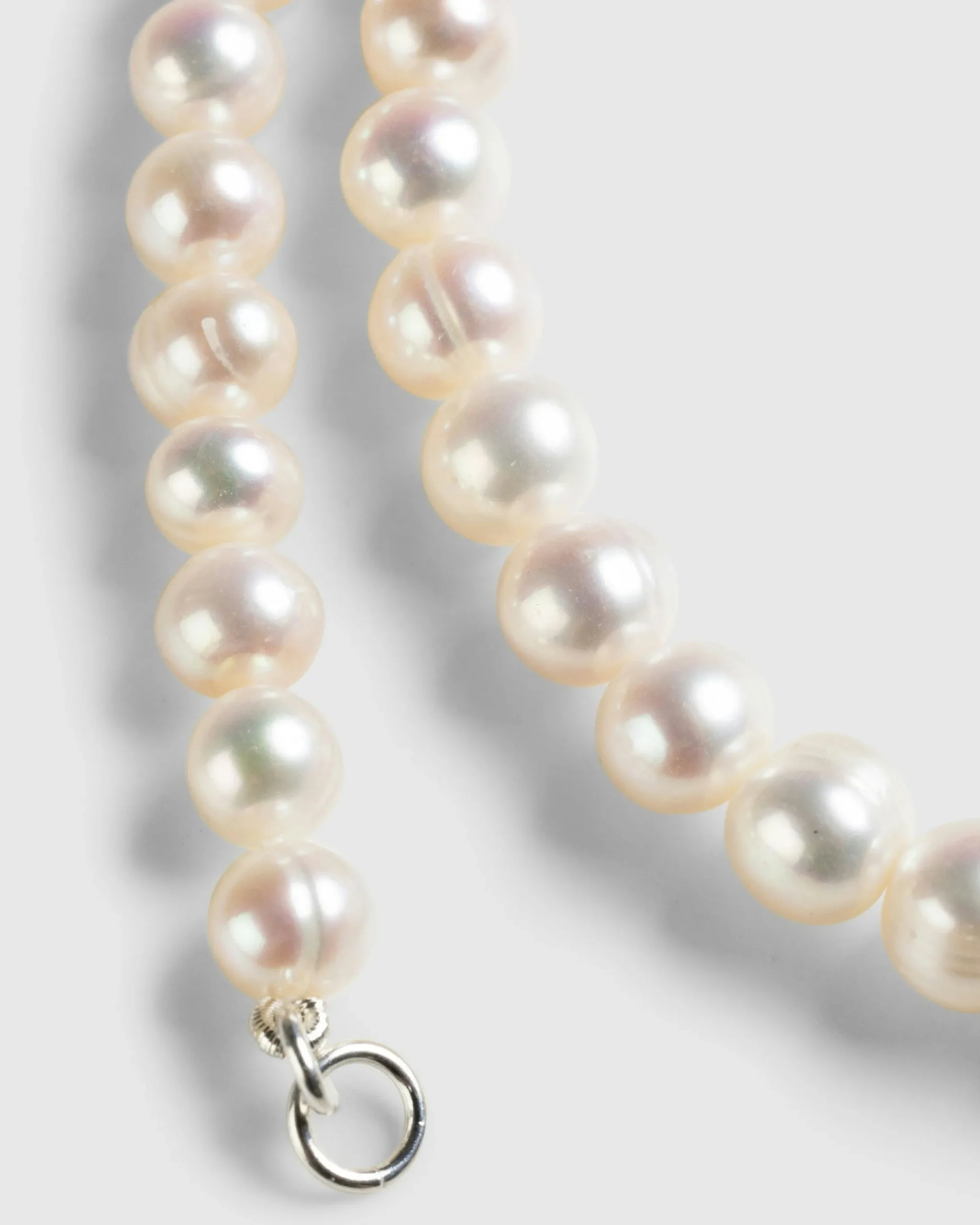 New Hatton Labs Classic Pearl Chain white