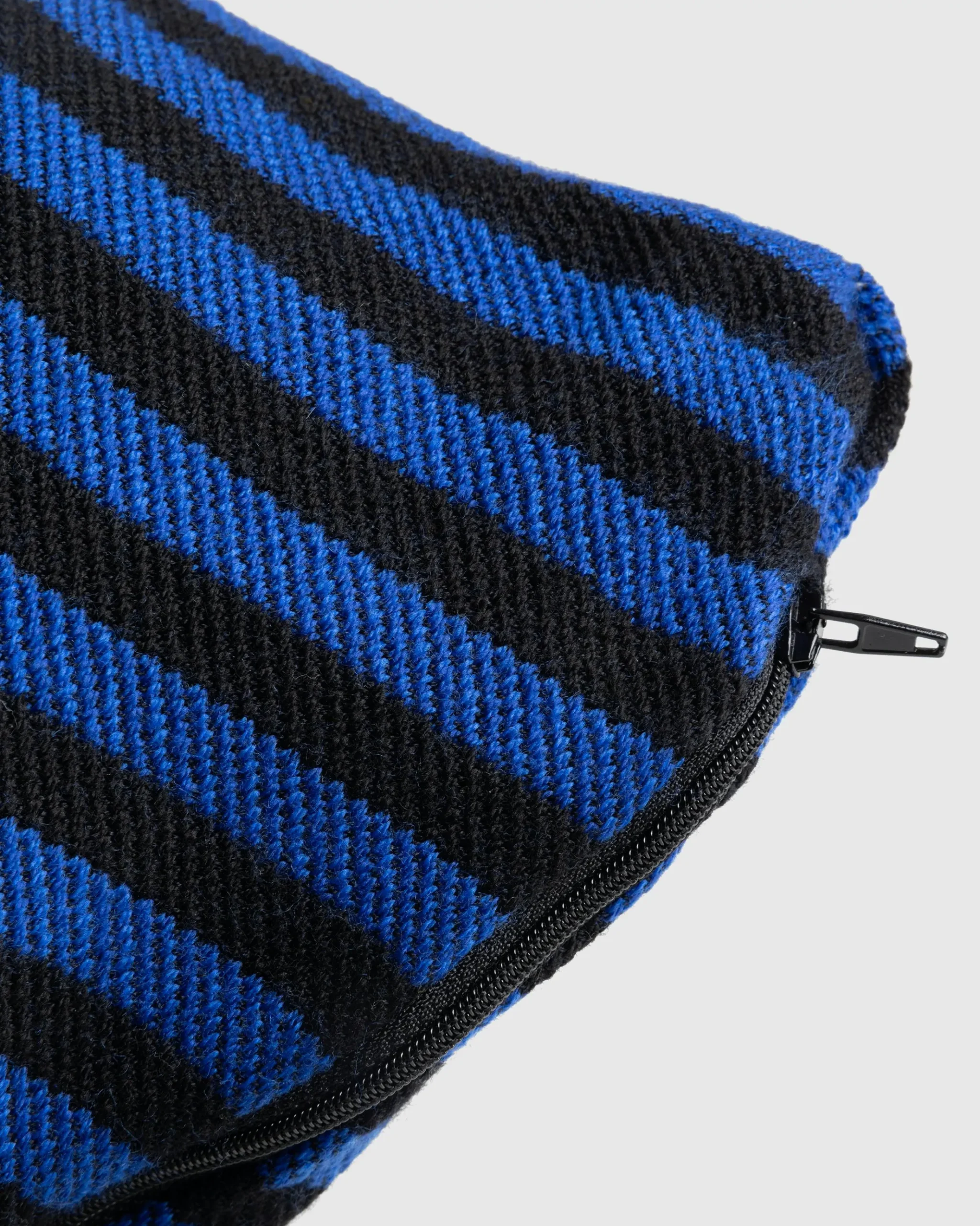 Fashion Inter Cushion /Blue black