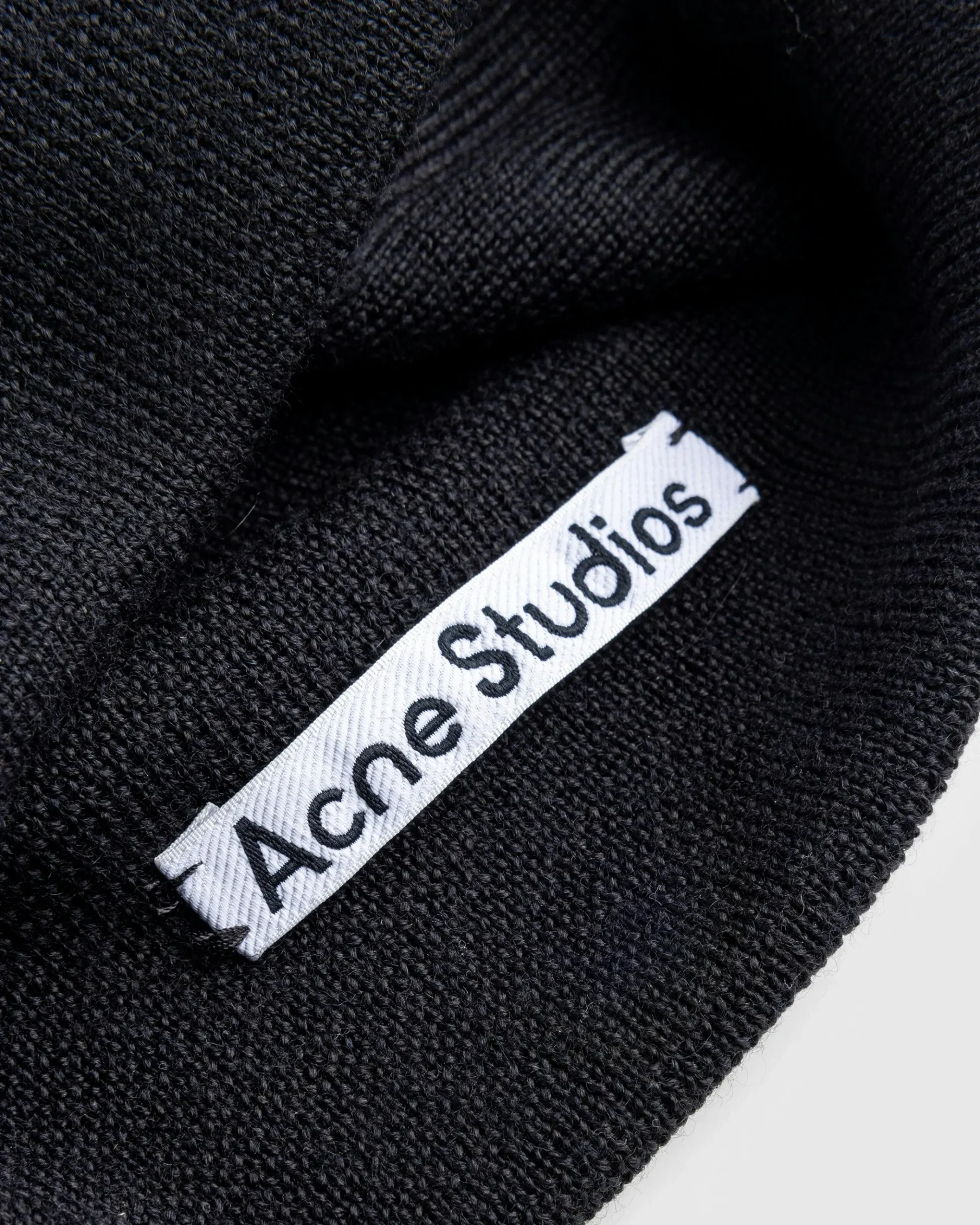 Store Acne Studios Embroidered Logo Beanie black