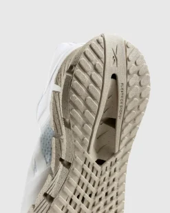 Discount Reebok LTD FloatZig White ftwwhite/pugry1/moonstone