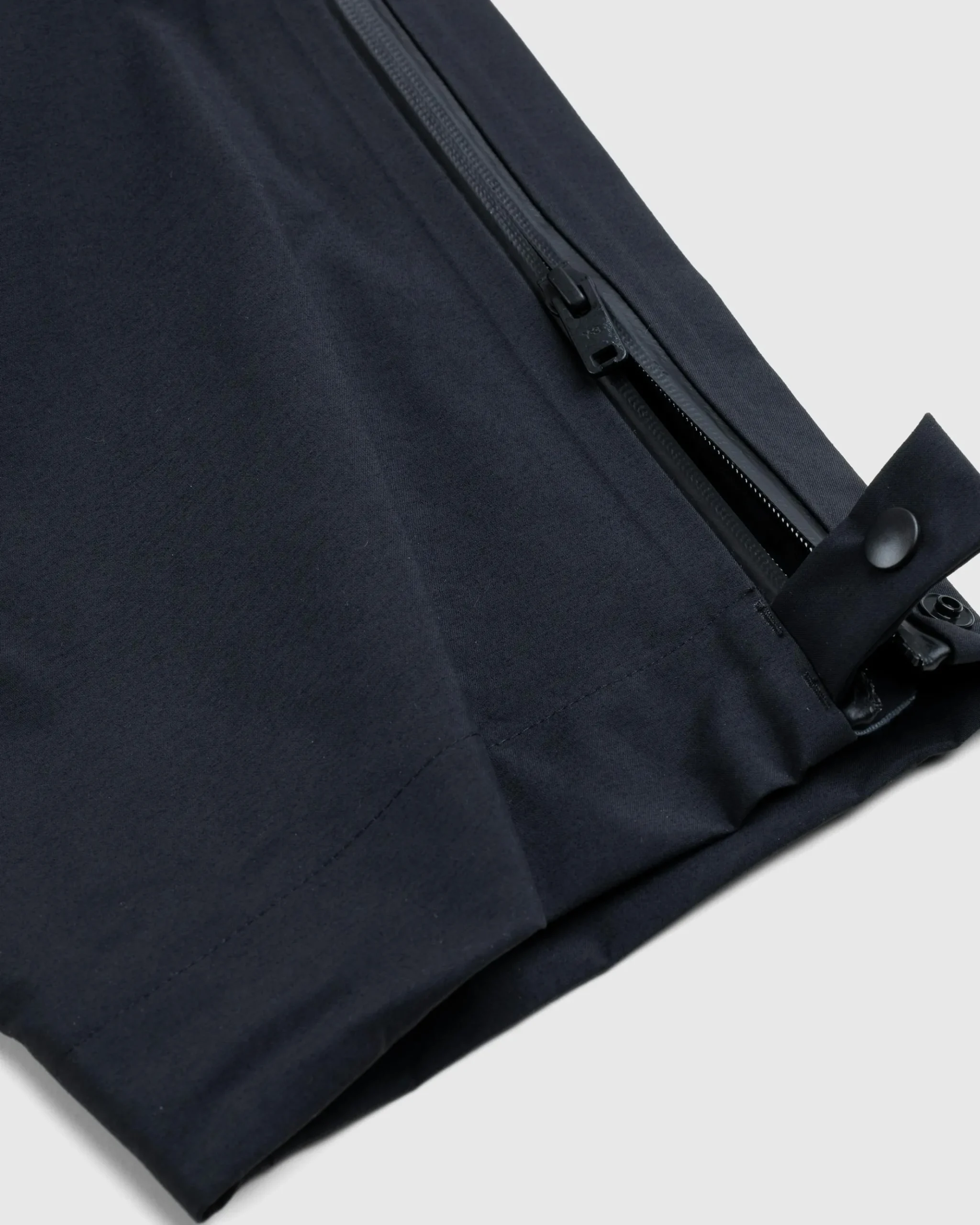 Shop Y-3 GORE-TEX Hardshell Cargo Pants black