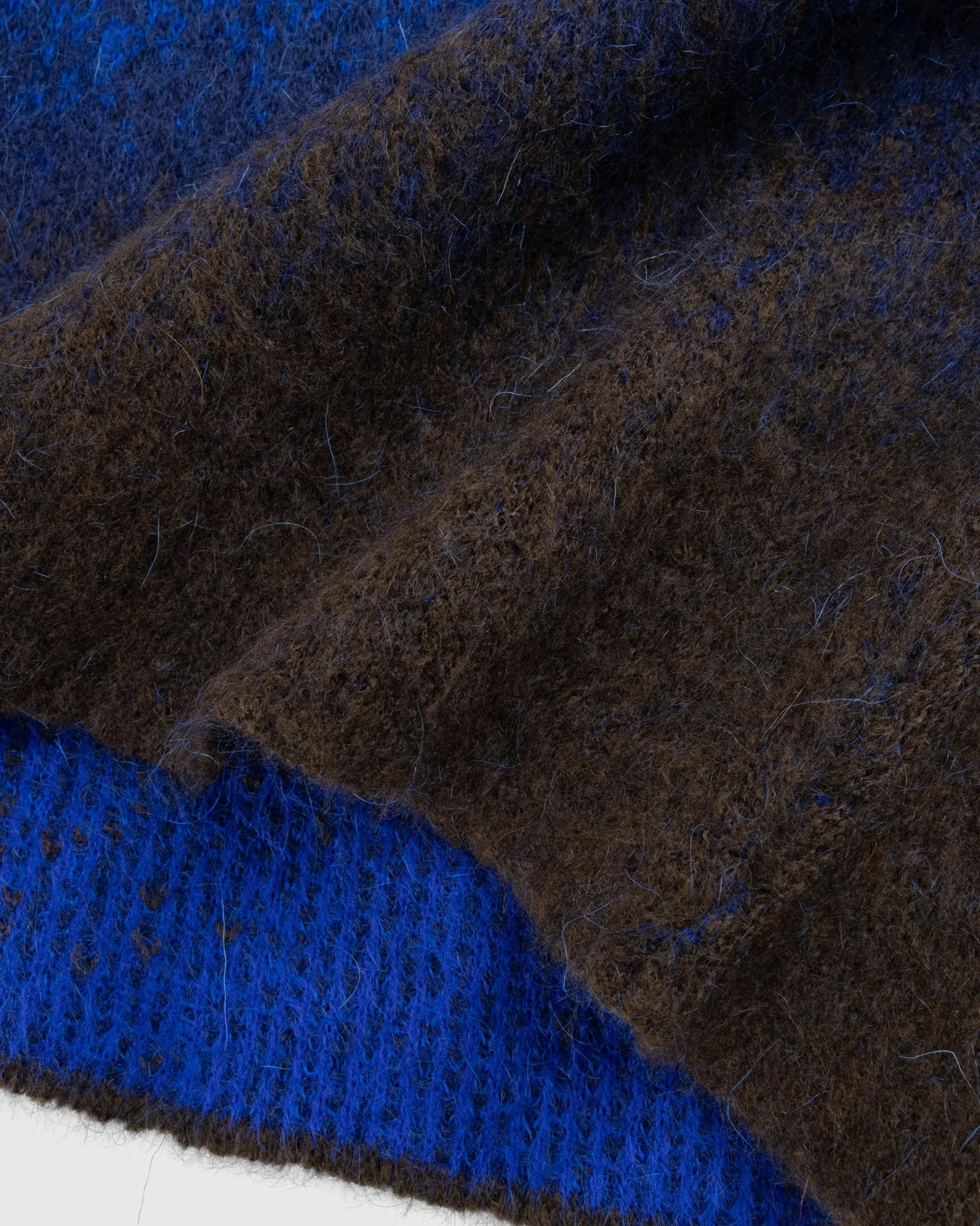 Cheap ERL Gradient Sweater blue