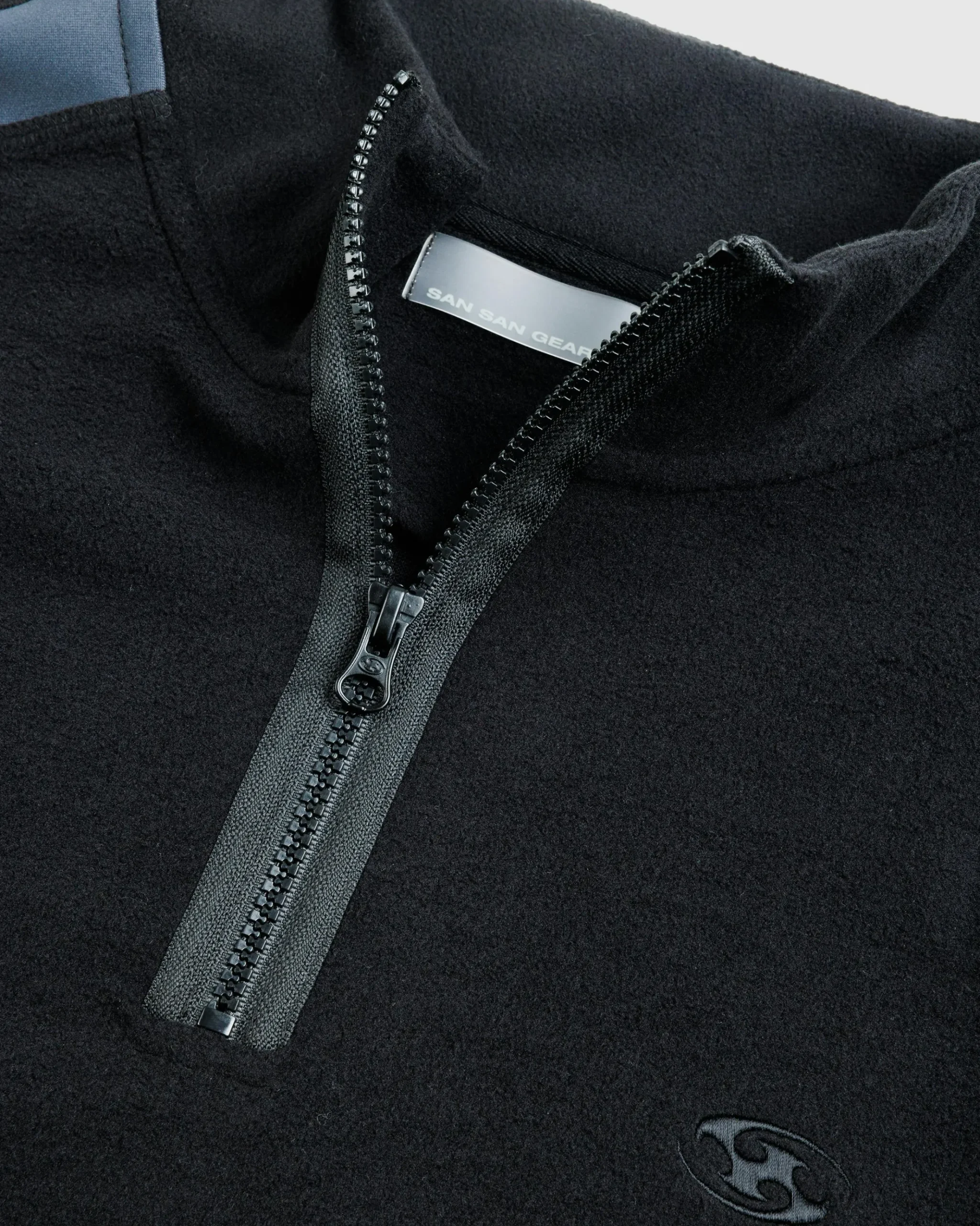 Hot San San Gear Half Zip-Up Fleece black