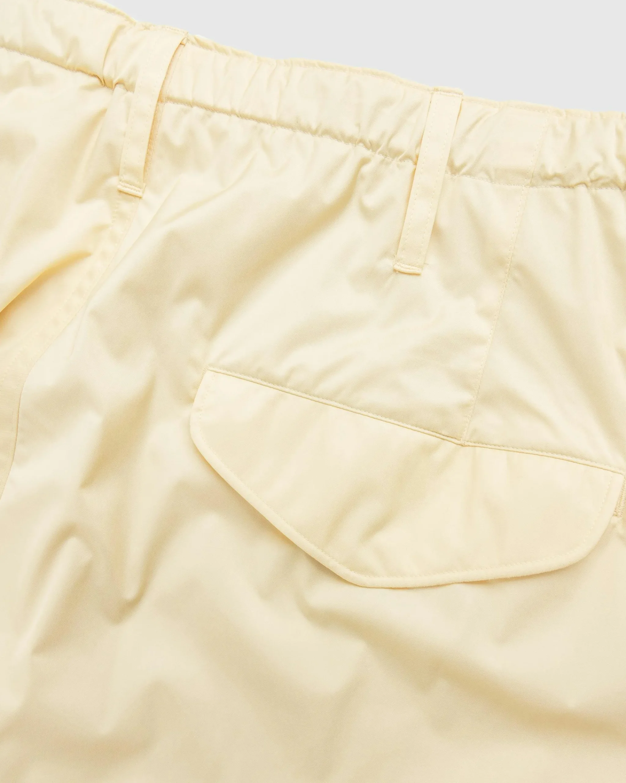Fashion Auralee Hard Twist Polyester Satin Laminate Field Pants Light Beige lightbeige