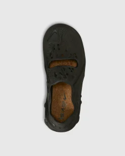 Shop Nike ISPA Universal black/black
