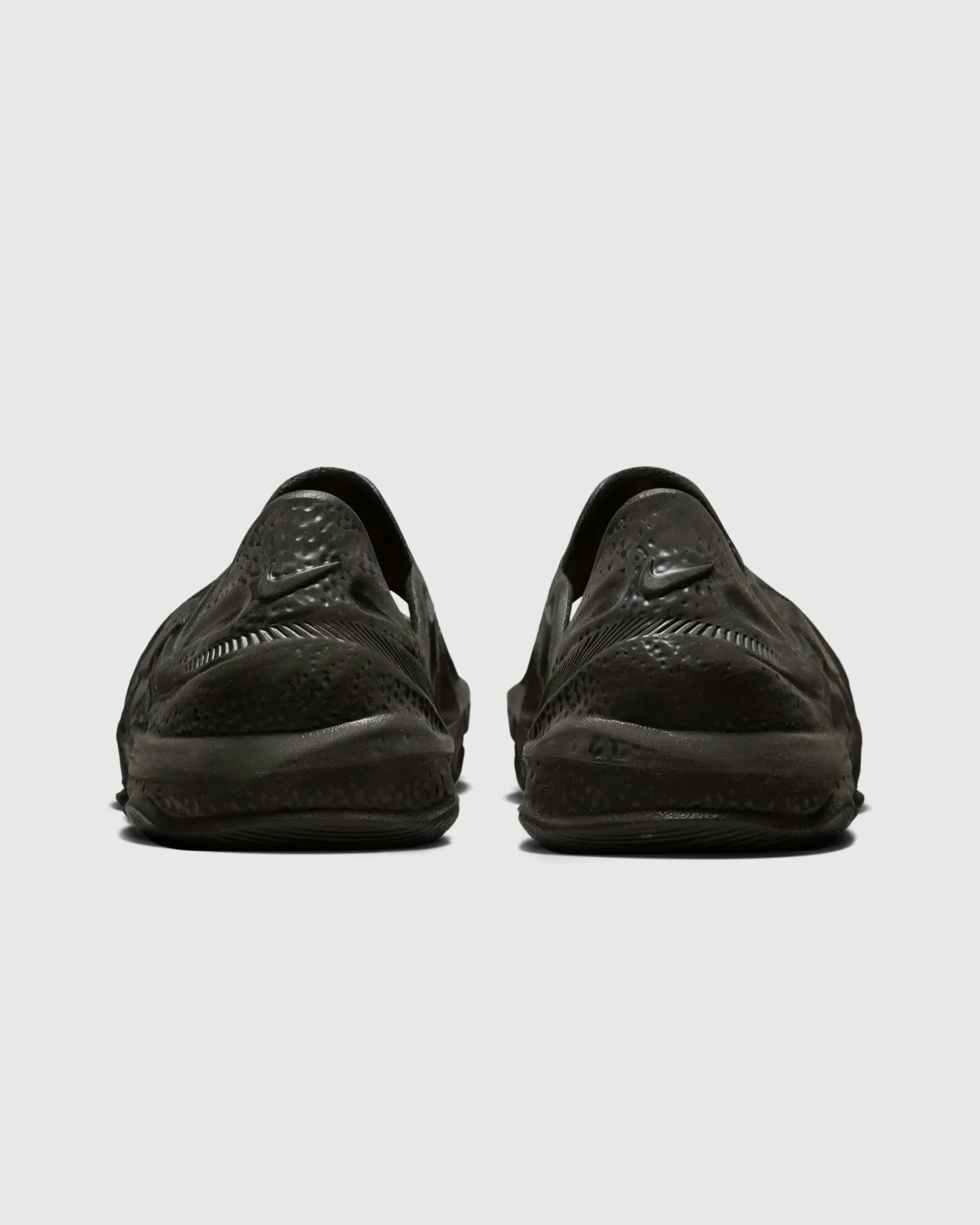 Shop Nike ISPA Universal black/black