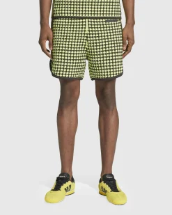 Store adidas Knit Shorts Semi Frozen Yellow/Night Brown semifrozenyellow/nightbrown