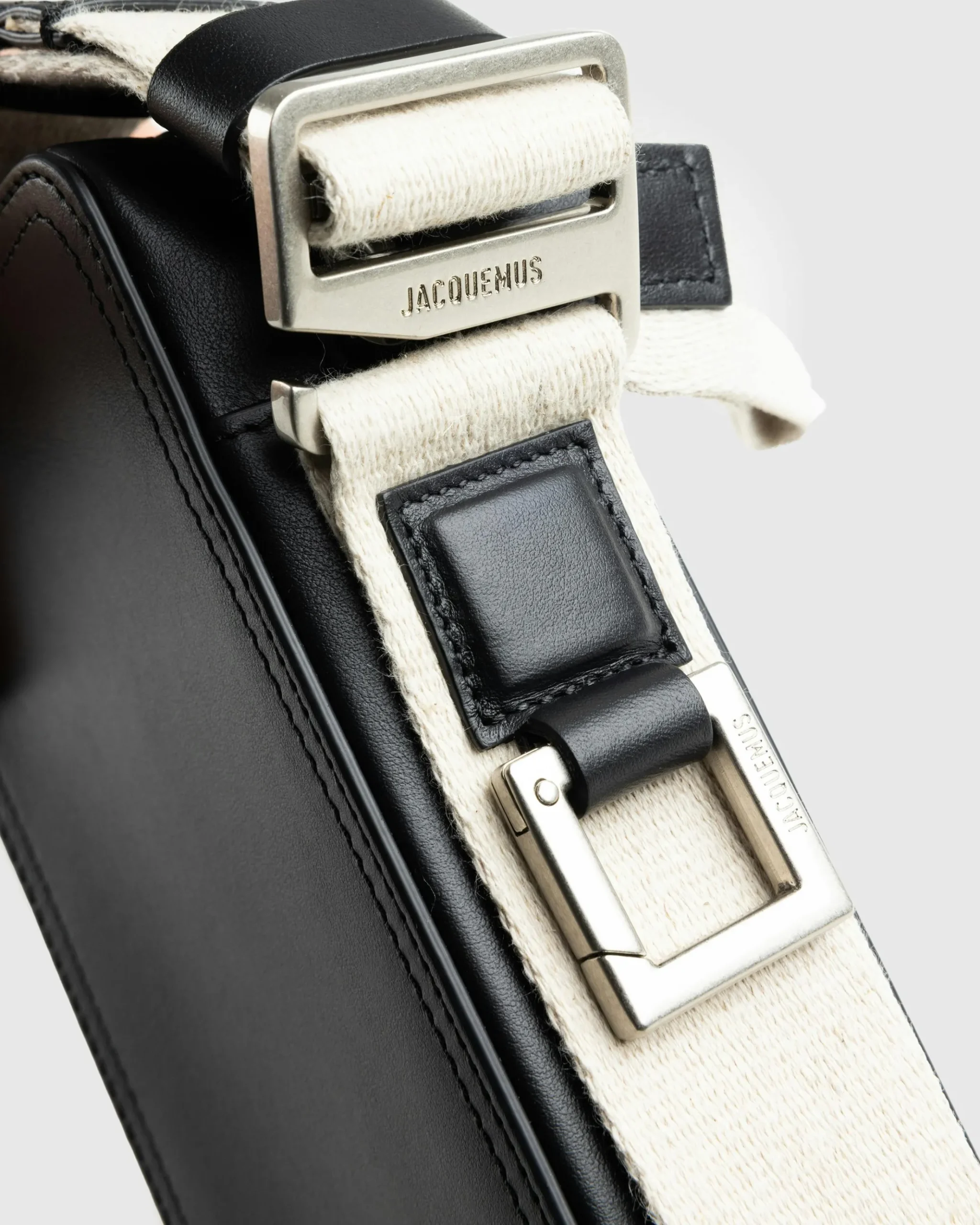Fashion JACQUEMUS Le Cuerda Vertical black