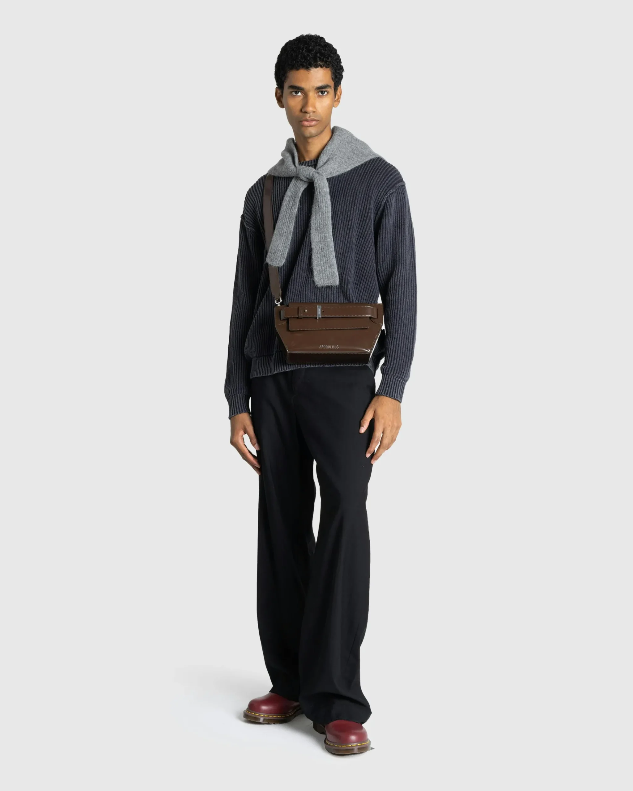 Discount JACQUEMUS Le Messenger Capri Midnight Brown midnightbrown