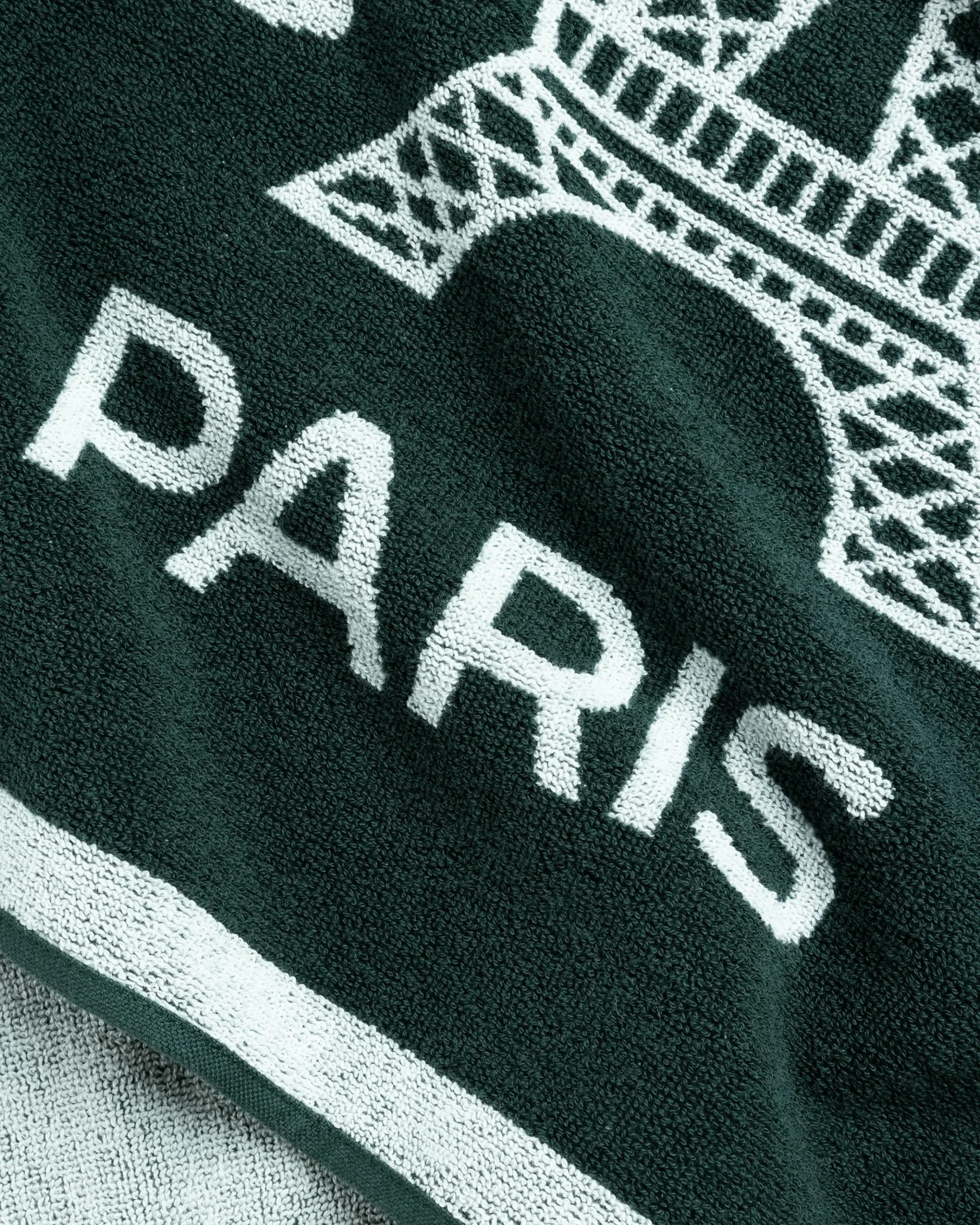 Cheap Lacoste Not In Paris Towel green