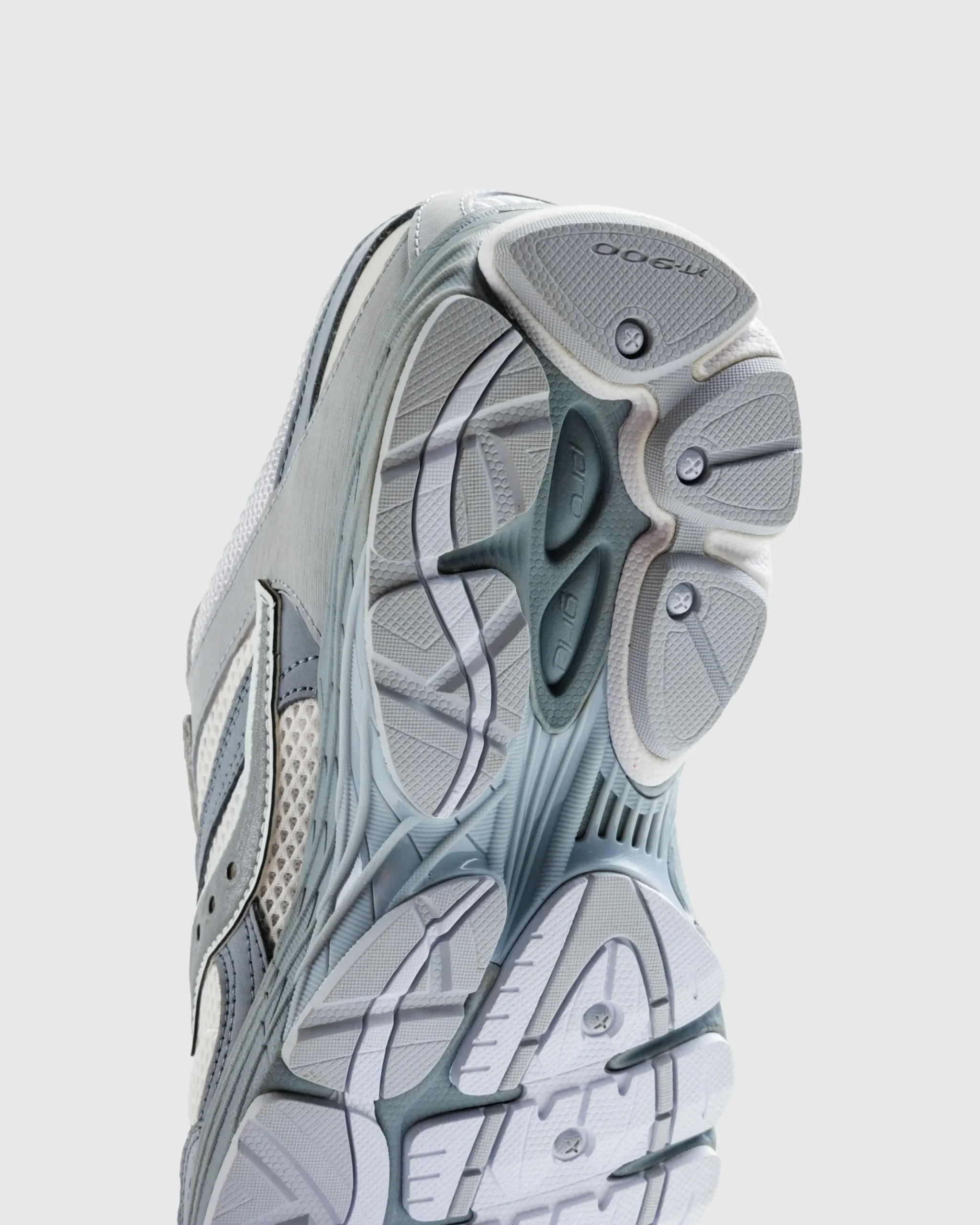 Online Saucony ProGrid Omni 9 cloud/flint