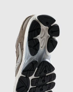 Cheap Saucony ProGrid Omni 9 Premium greige