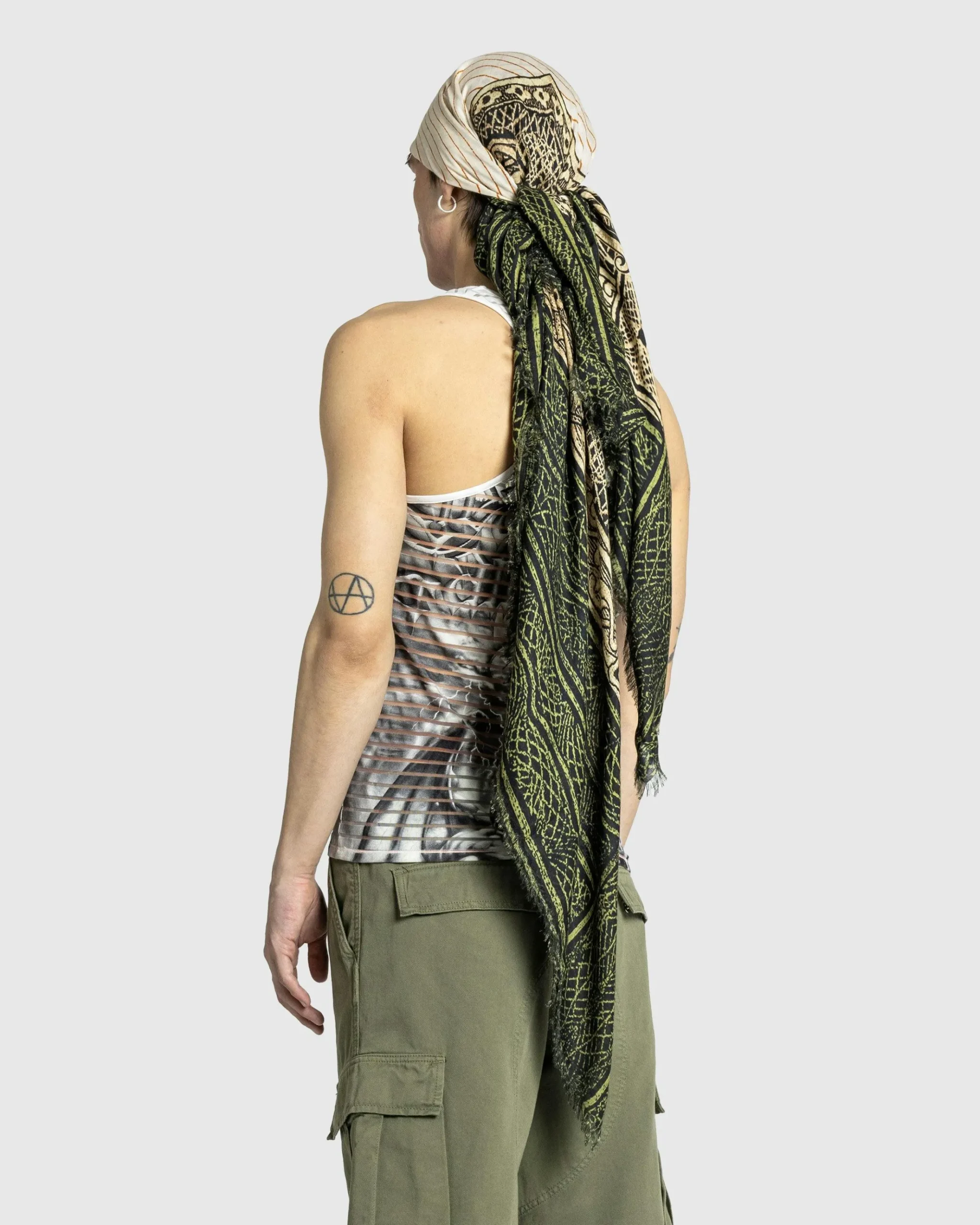 Outlet Jean Paul Gaultier Scarf Printed Cartouche green/ecru/black/orange
