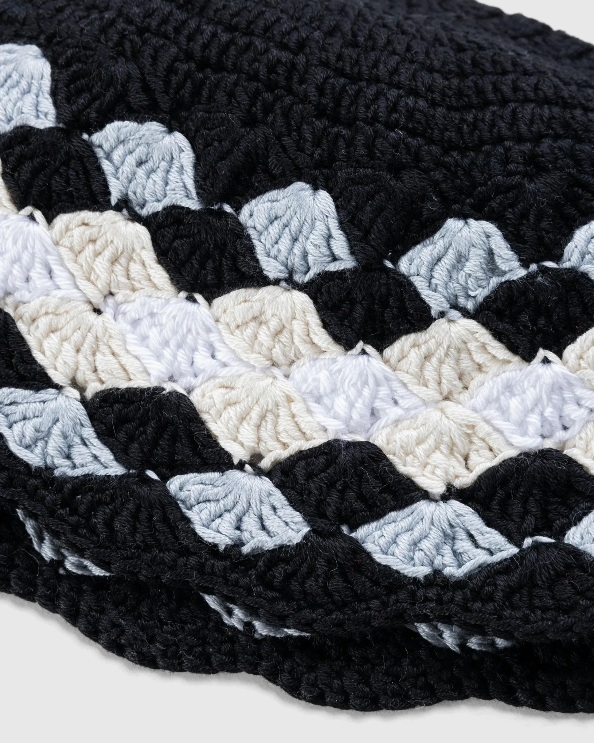 Online SSU Seashell Bucket Hat black/white/grey