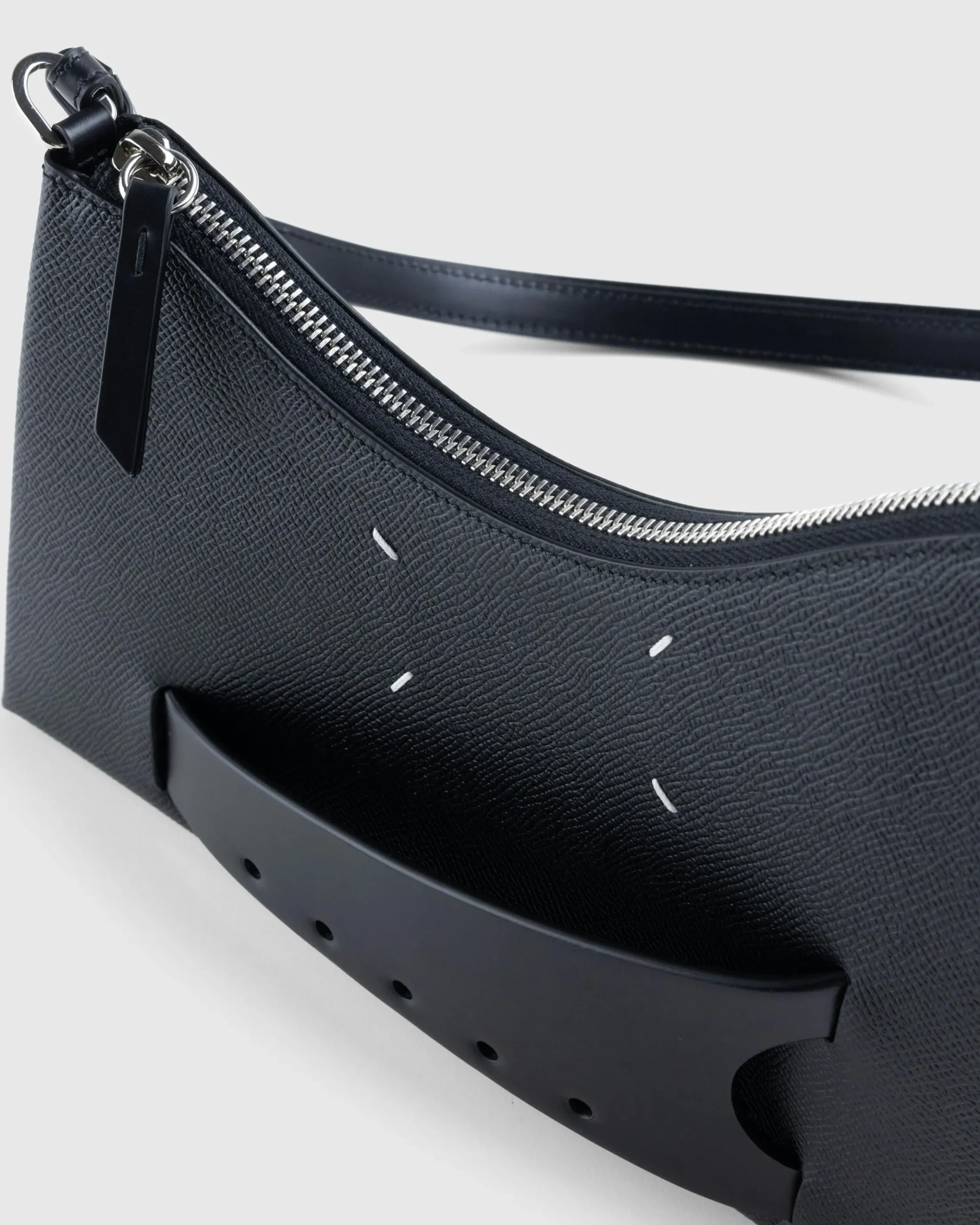 Store Maison Margiela Snatched Hobo Small black