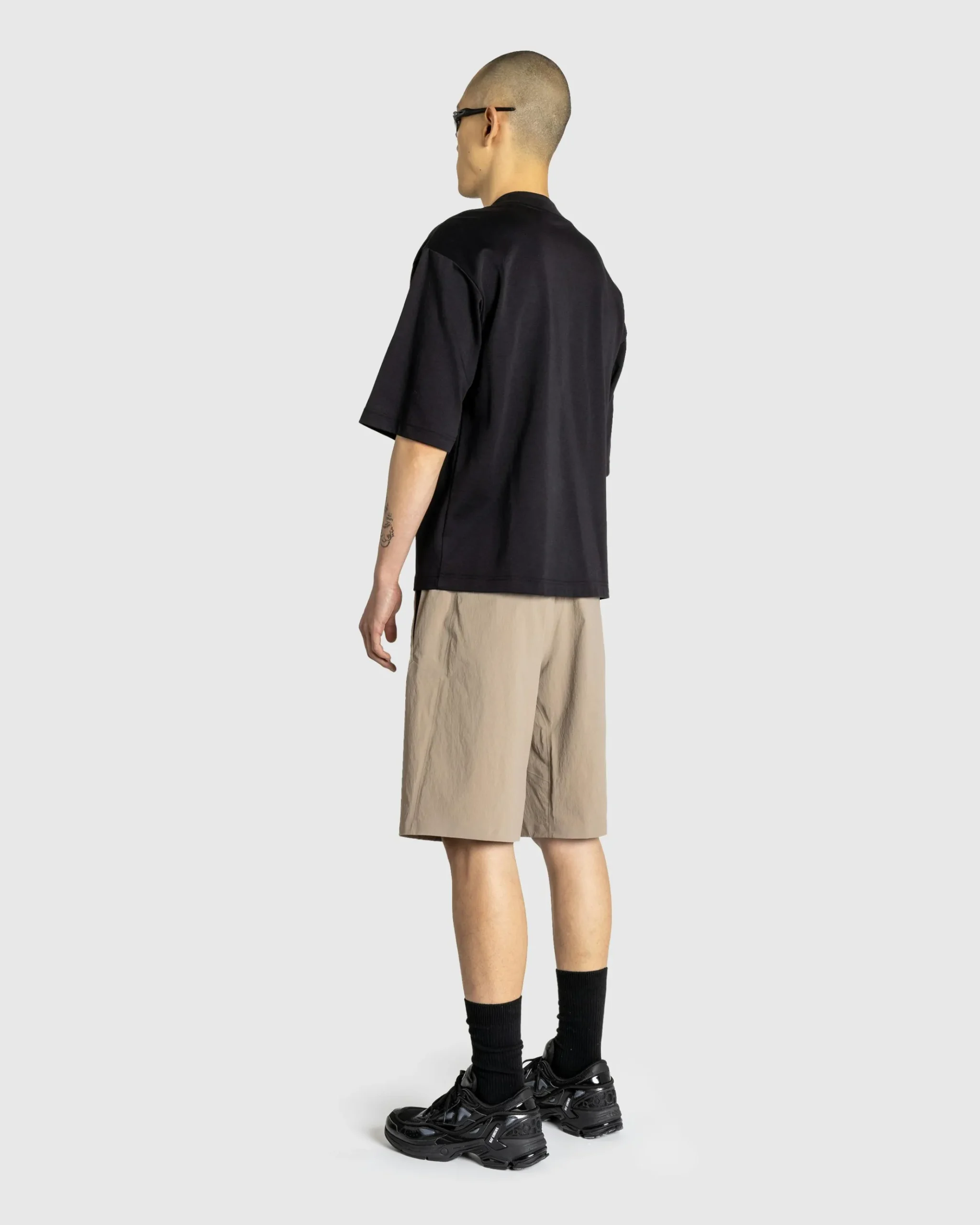 Shop Arc’teryx Veilance Spere LT Short soil