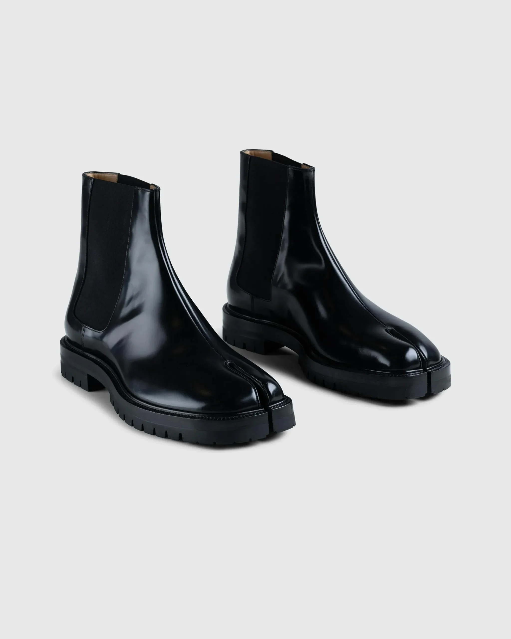 Shop Maison Margiela Tabi Chelsea Boots black