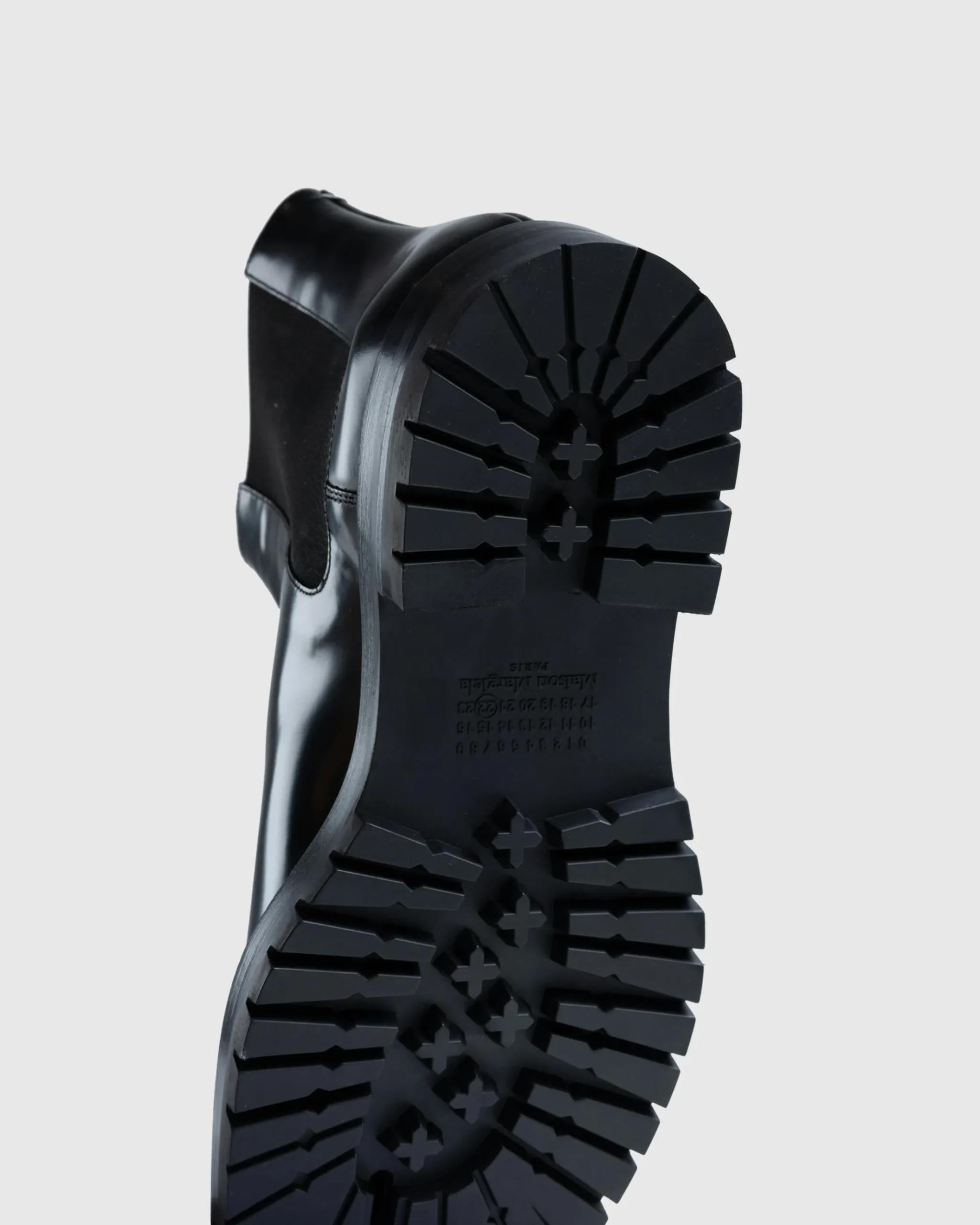 Shop Maison Margiela Tabi Chelsea Boots black