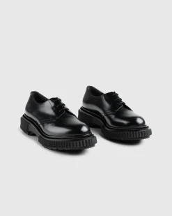 Hot Adieu Type 202 black